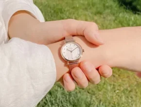 요즘 뜨는 로이드메탈시계 핫 아이템